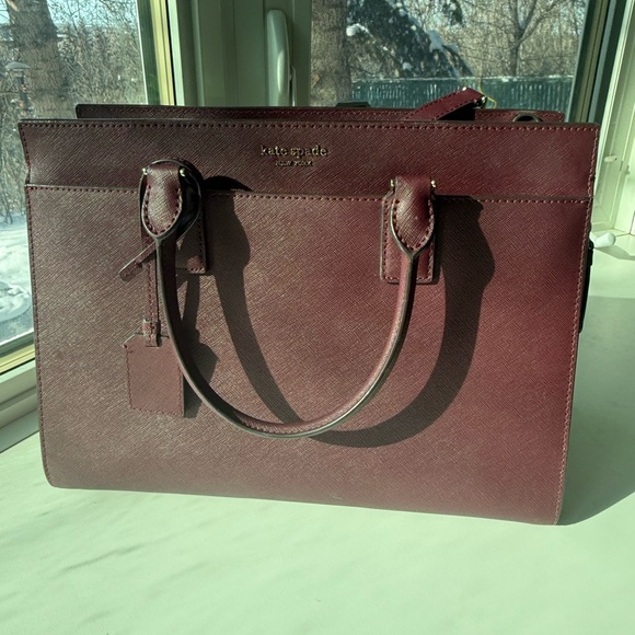 kate spade Handbags - Kate Spade Burgundy Crossbody Bag